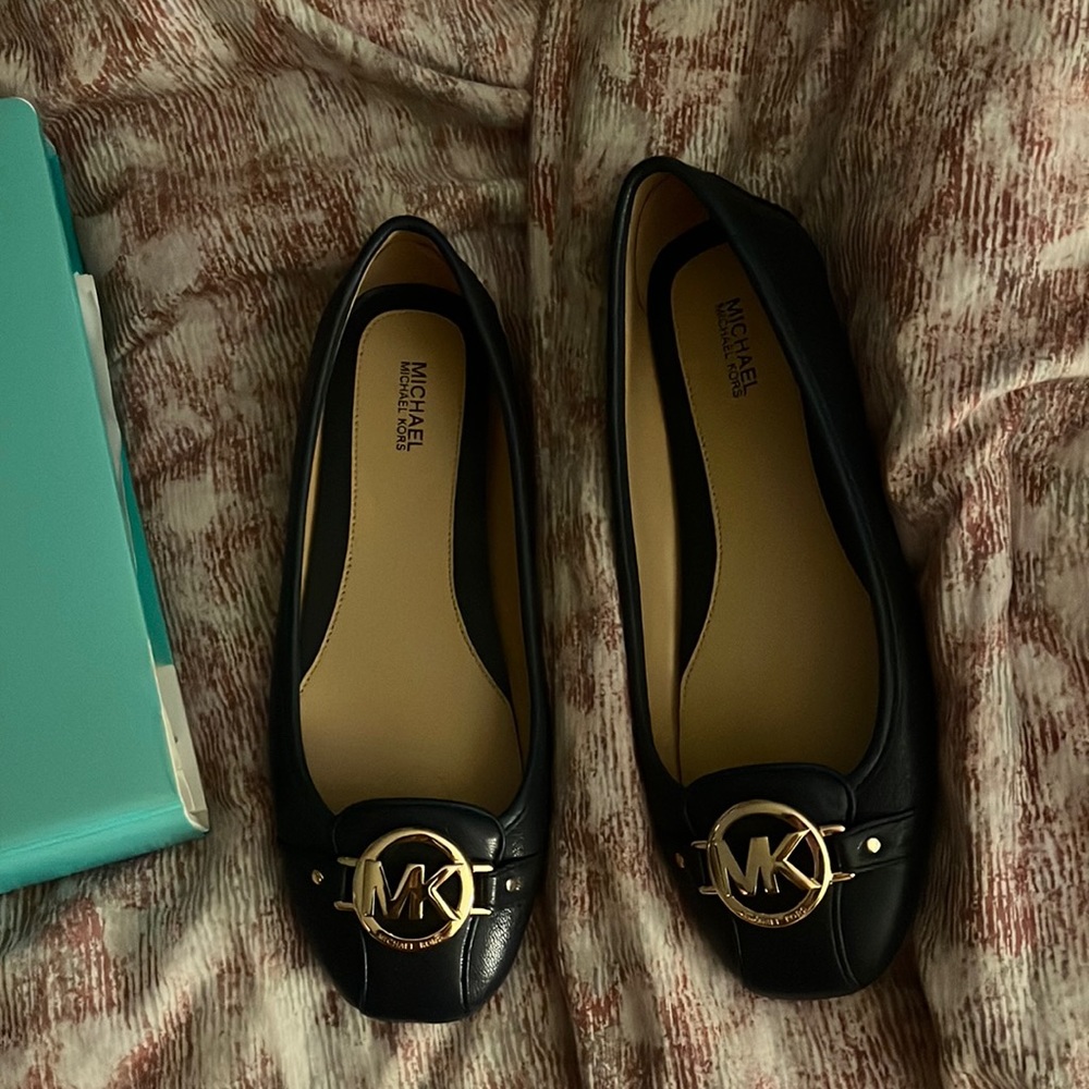 Michael kors flats worn once